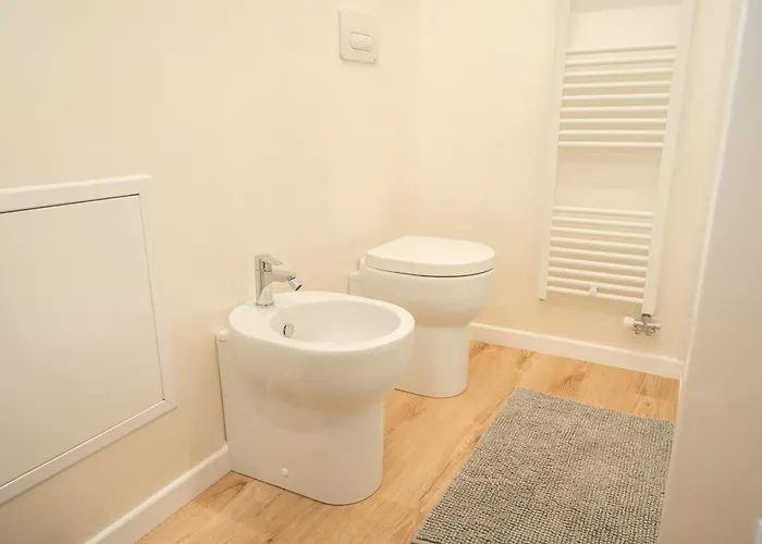 Nirvana's 3 Near Venice * Noale